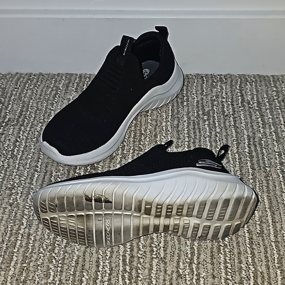 Skechers Boy's Ultra Flex 2.0-Mirkon Sneaker size 11C - Picture 2 of 5